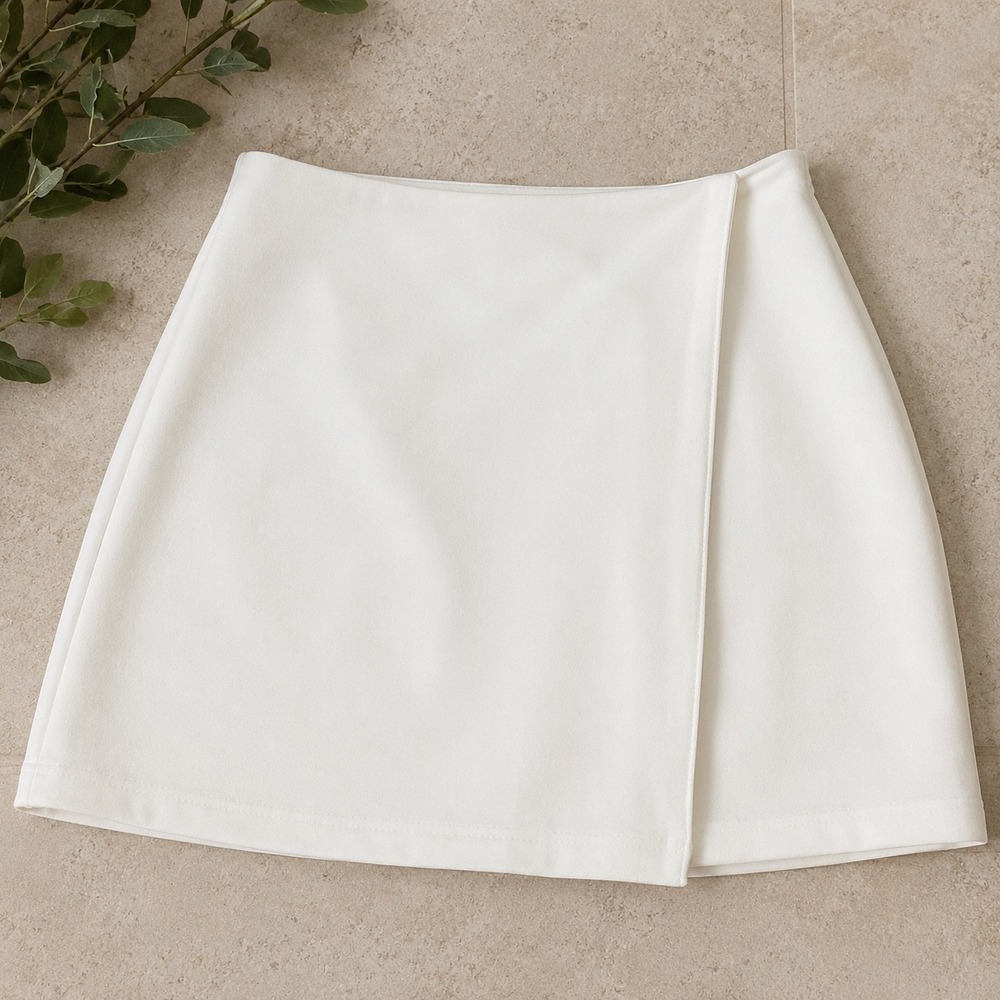 Big Waterblue Sky White Wrap Mini Skirt Size Medium A-Line‎ Minimalist Solid